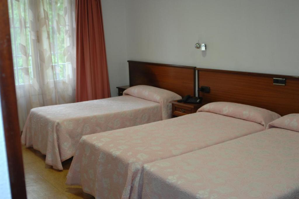 Santacruz Hotel โอเบียโด ห้อง รูปภาพ
